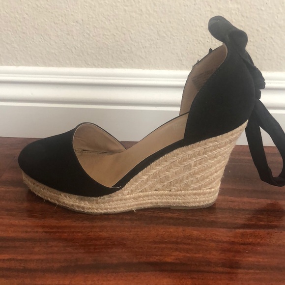 Brash Lace-UP Wedges 8W - Picture 2 of 6